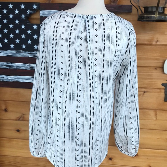 Top - Picture 3 of 6